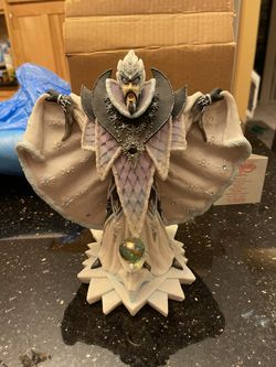 Enchantica “vrost- The Ice Sorcerer” Figurine