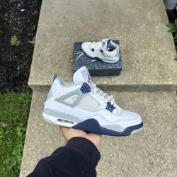 Jordan 4 Midnight Navy 