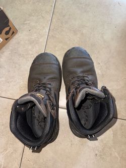 Chinook steel toe boots