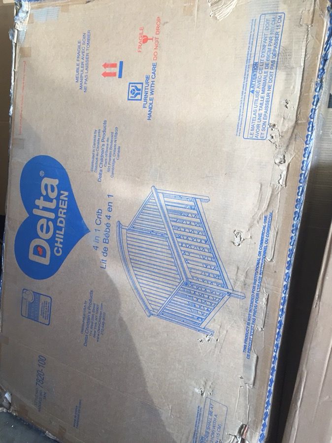 Brand New In Box Delta Children Bentley 4 In 1 Crib White For Sale In Lexington Ky Offerup