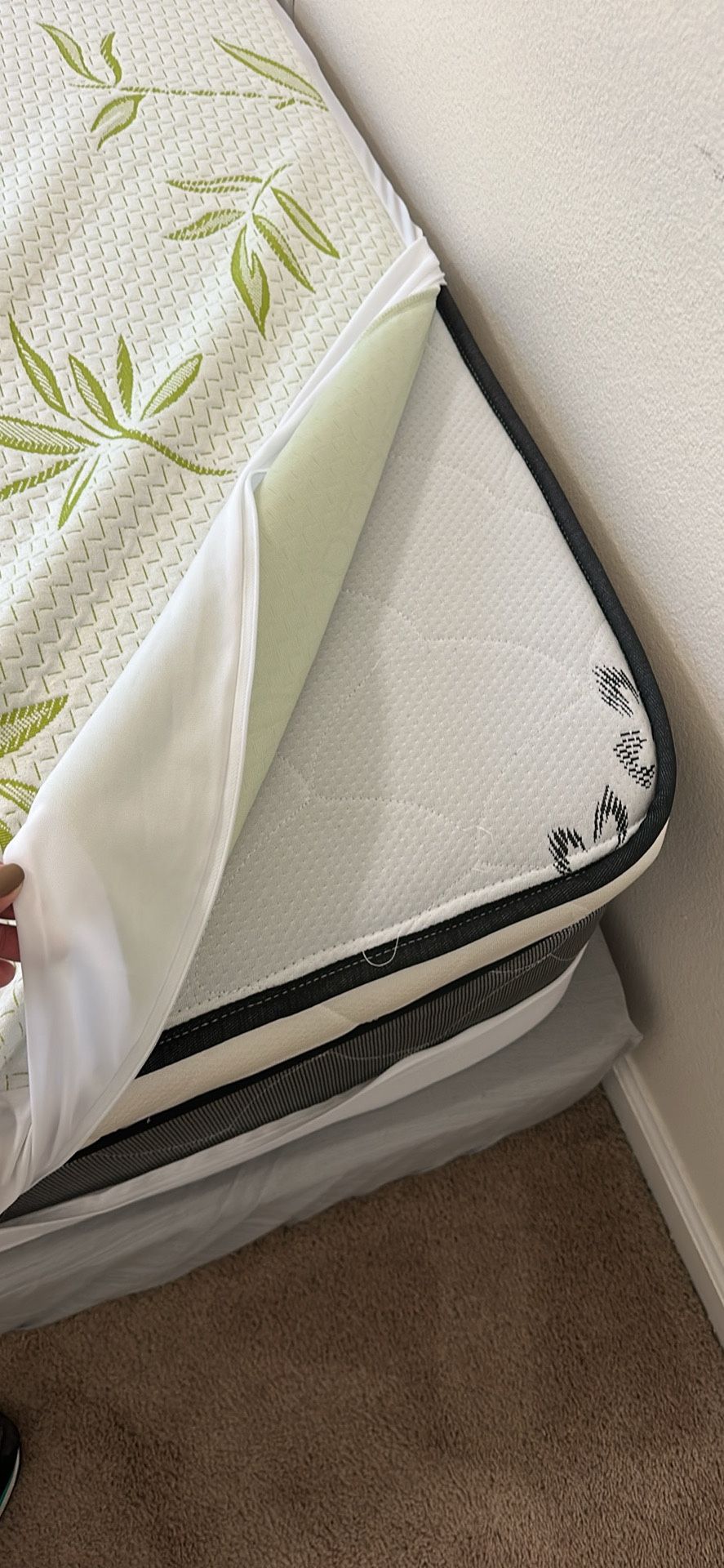 mattress and box barely used