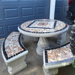 Mesa De Cemento Y Ceramica Nueva $450