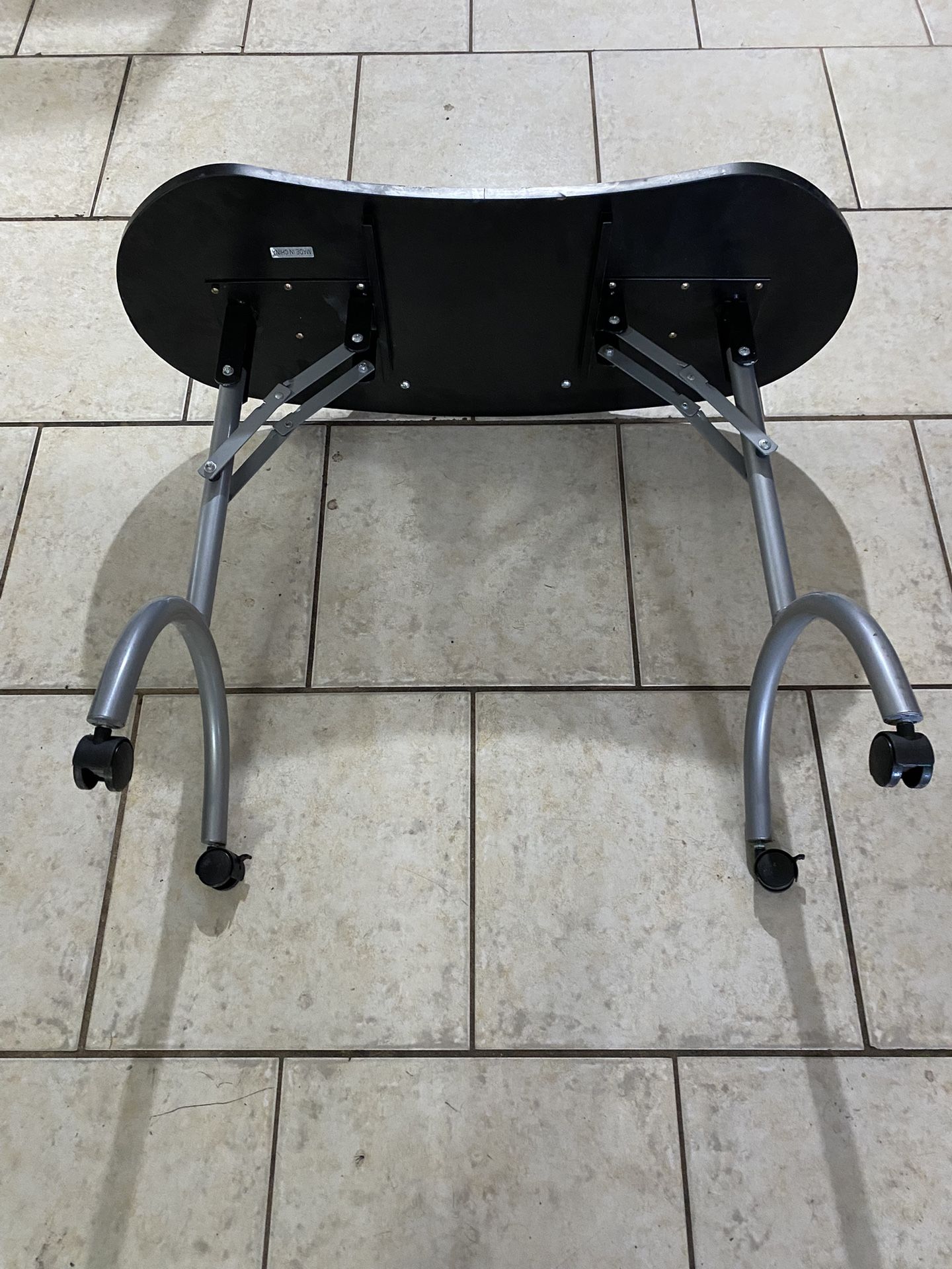 Portable Nail Desk