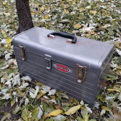 Vintage Metal Tool Box 