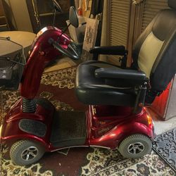 Merits Health Pioneer 4 Mobility Scooter (Used)