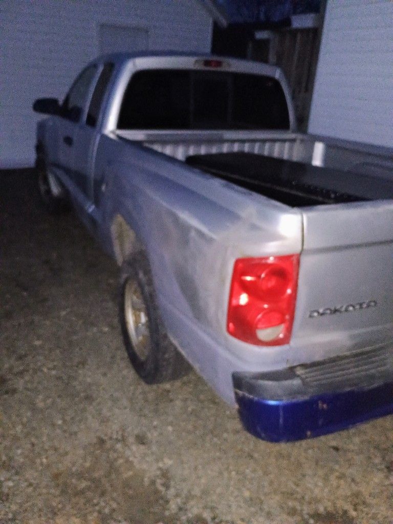 2006 Dodge Dakota
