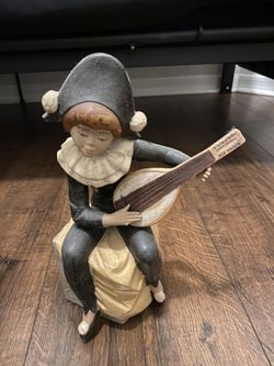 Nadal Figurine