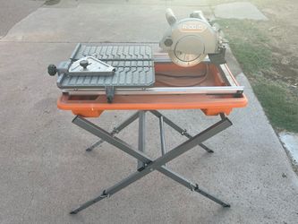 Rigid R4030 9-Amp 7 in. Blade Corded Wet Tile Saw with Stand