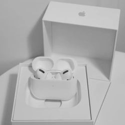 Apple AirPods Pro 2nd Generation (brand New✅)