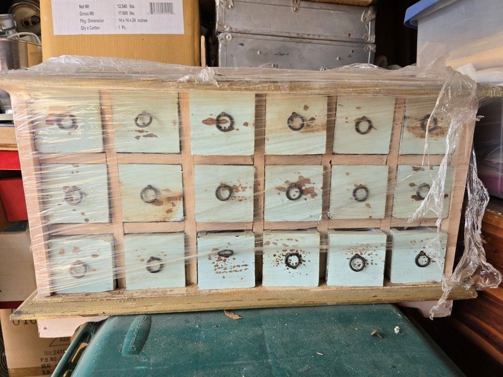 Vintage Looking Wooden Multi-drawer Storage