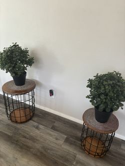 2 Basket Tables