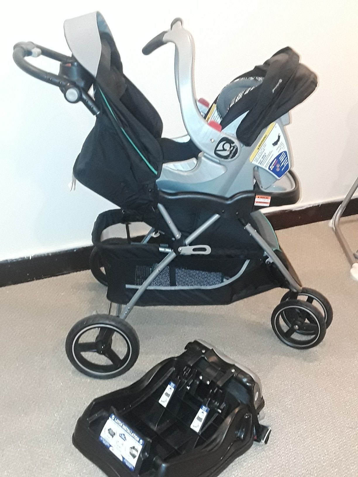 Running Stroller and infant car seat Bundle 👀