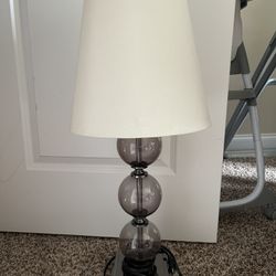 Beautiful Glass Lamp ! Like New 