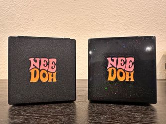 Nice Berg  NeeDoh Case