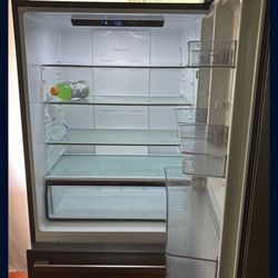 Refrigerator 31.1 Wide