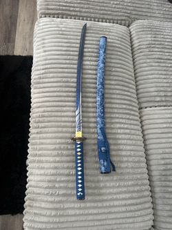 Katana Sword, Handmade Samurai Sword 9260 Spring Steel - Plum Blossom Design, Full Tang & Clay Tempered - Ideal for Training, Practice, Collection & G