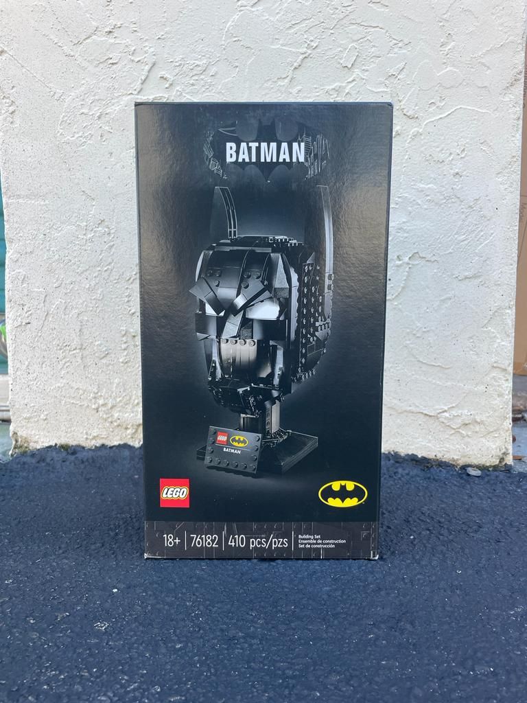 Lego DC Batman: Batman Cowl 76182 Collectible Cowl Building Kit Batman  Model (410 Pieces)