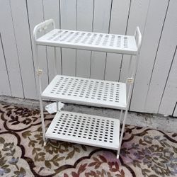 Mesa Metal/ Shelf Table Cart