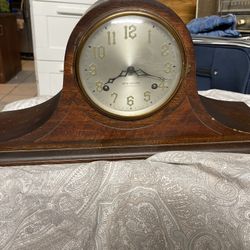 Vintage New Haven Clock 