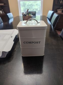 Kitchen Countertop Compost Bin