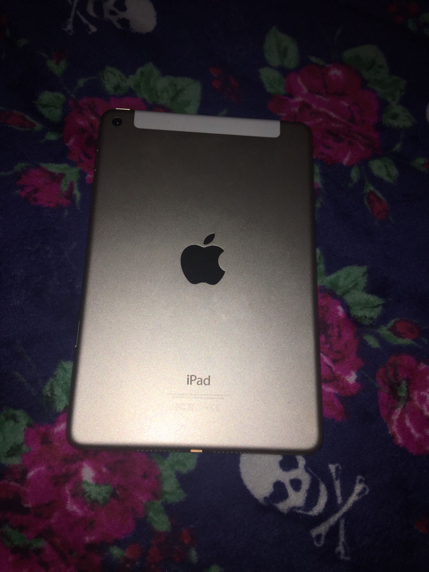 Apple mini iPad 4