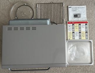 Samsung Toast & Bake Microwave Oven with Manual and All Accessories