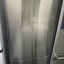 Haier 15 Cu. Ft. Bottom Freezer