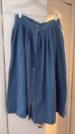 Karen Scott denim skirt