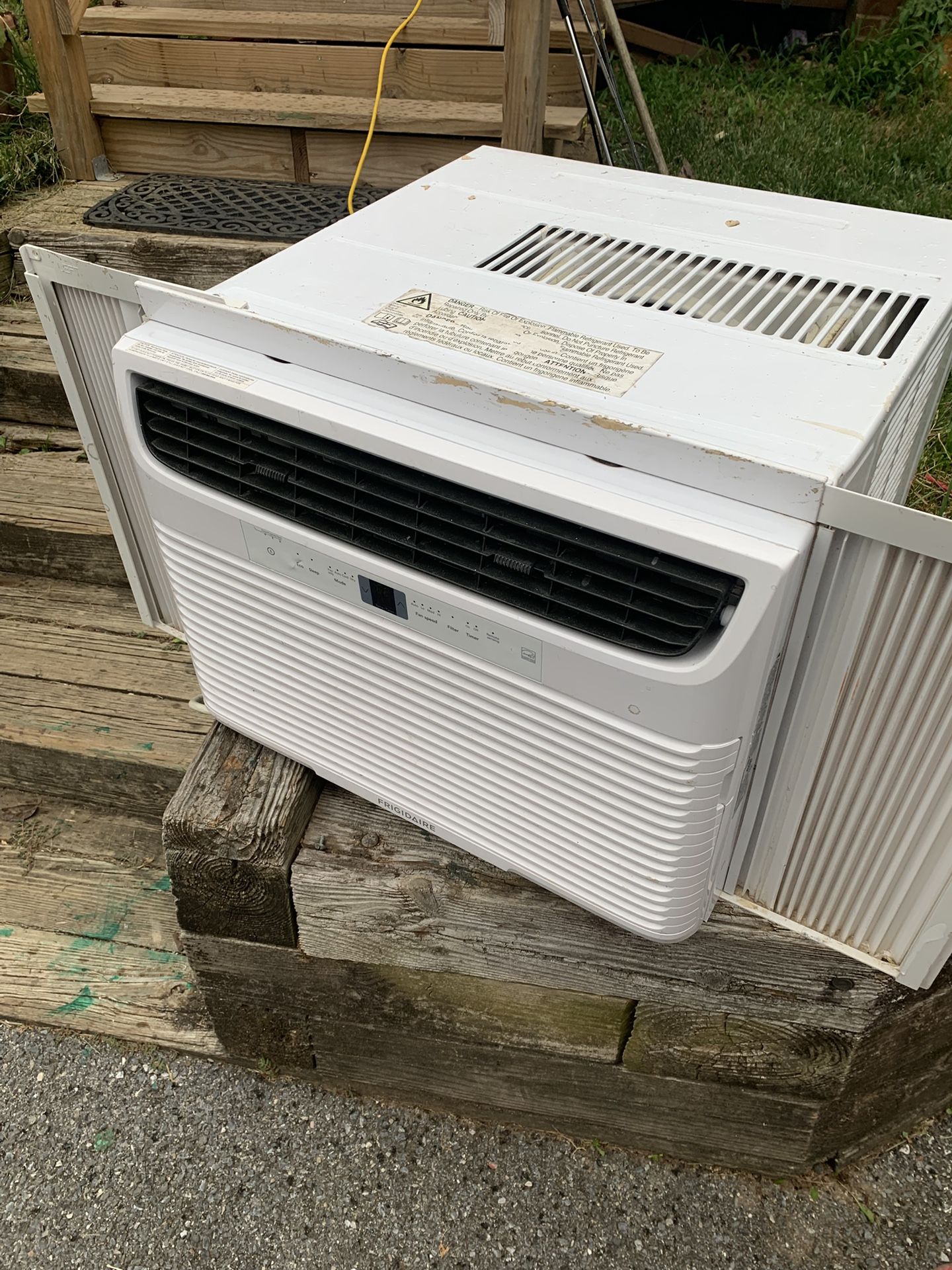 15,000 BTU, AC unit to Cool down a very Large Space