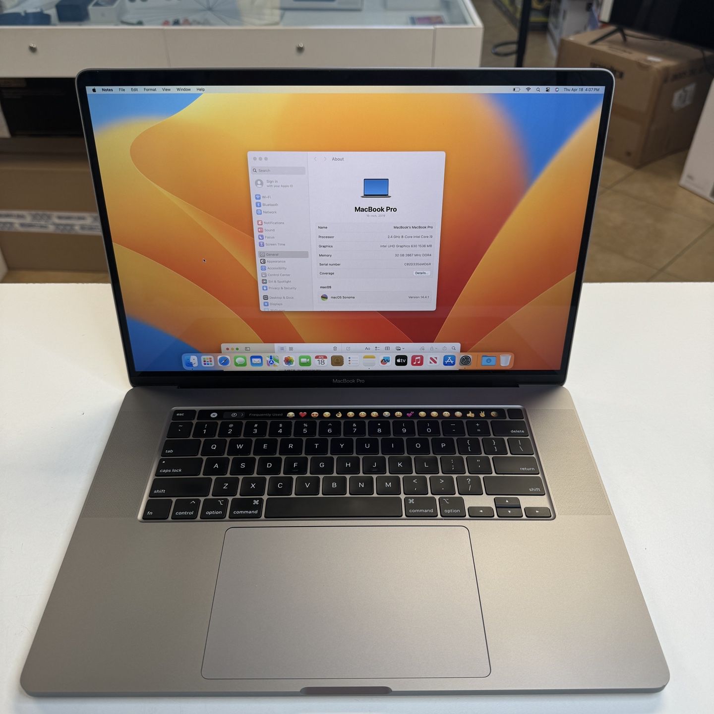 MacBook Pro 16inch i9/32/1tb with Final Cut Pro & Logic Pro X / Finance Available 