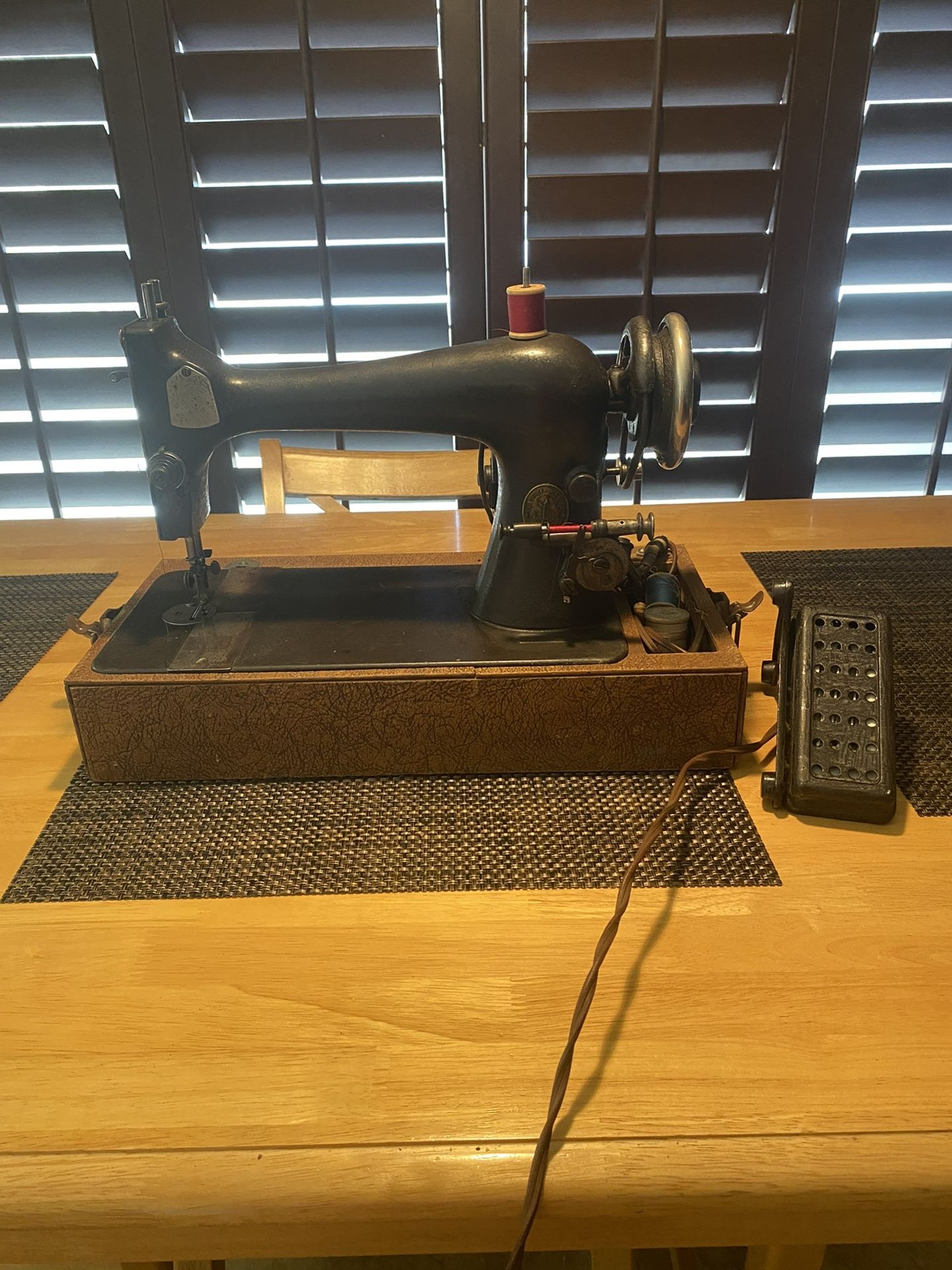 Singer Manfcoo Sewing Machine