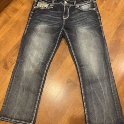 Woman’s Rock revival delara Ankle Crop Jeans Shipping Available 