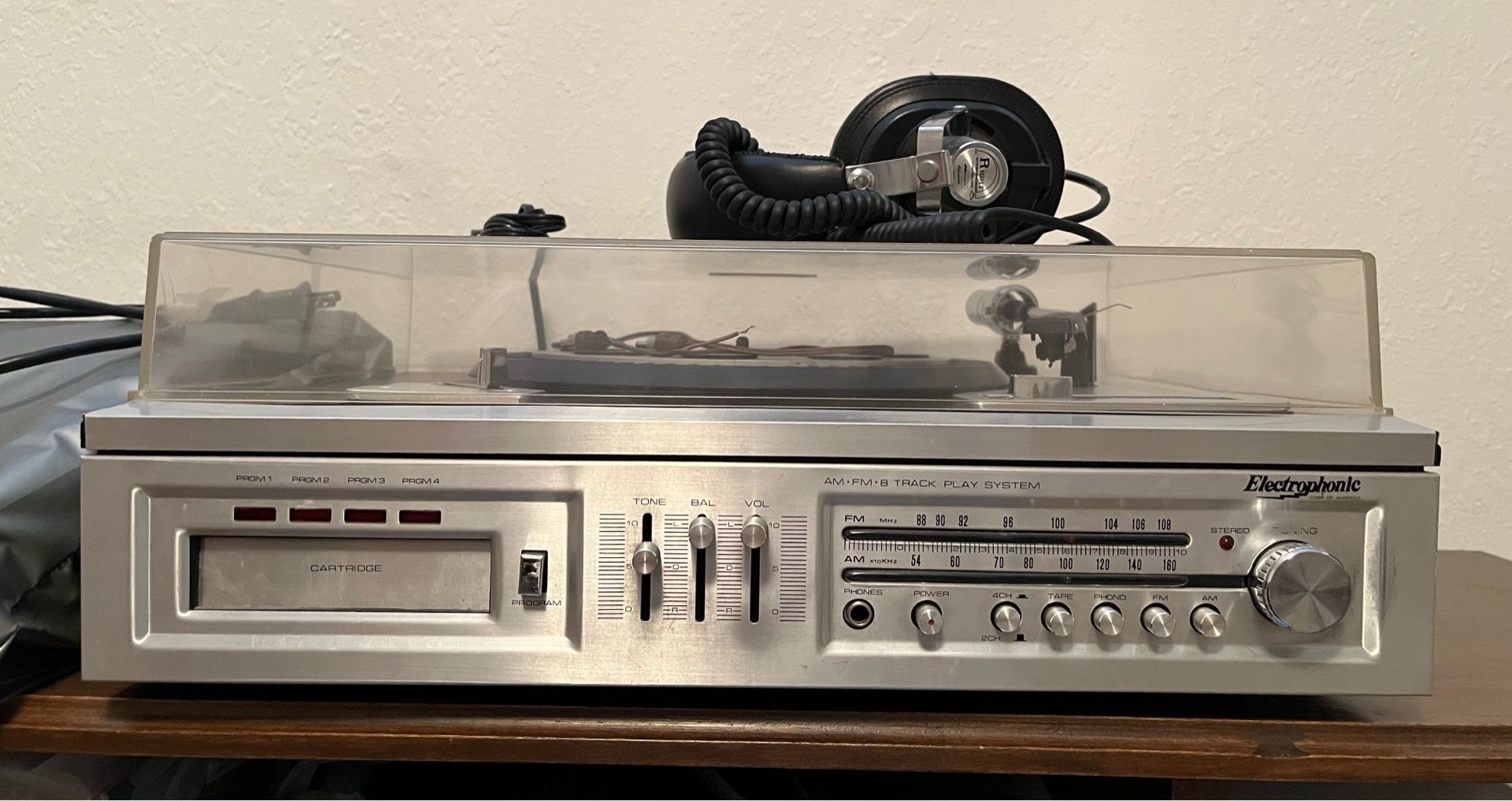 Vintage Electrophonic stereo with speakers and headphones