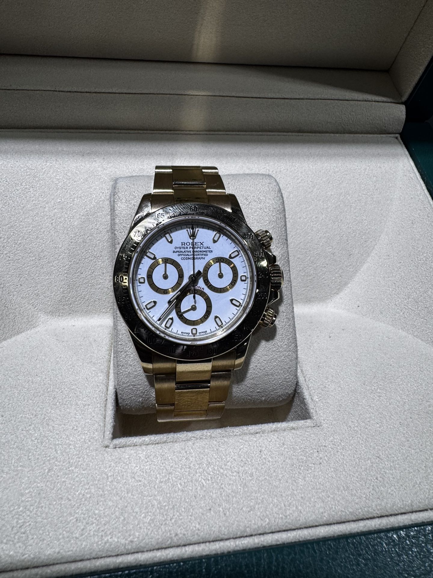 Rolex Daytona 2000 Year 18k Gold