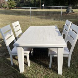 Refinished Distressed Dining Table With 4 Chairs 