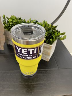 Yeti 30oz Rambler Thermo With Magnetic Lid And Free Metal