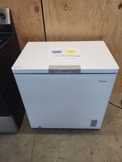 🌼Spring Sale! 2021 Midea Chest Freezer-Warranty Included