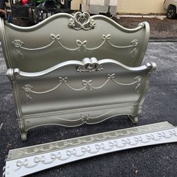 Disney Princess Full Size Bed Frame Rooms To Go