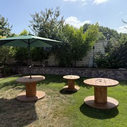 Cable Wire Tables With Holes For Umbrella