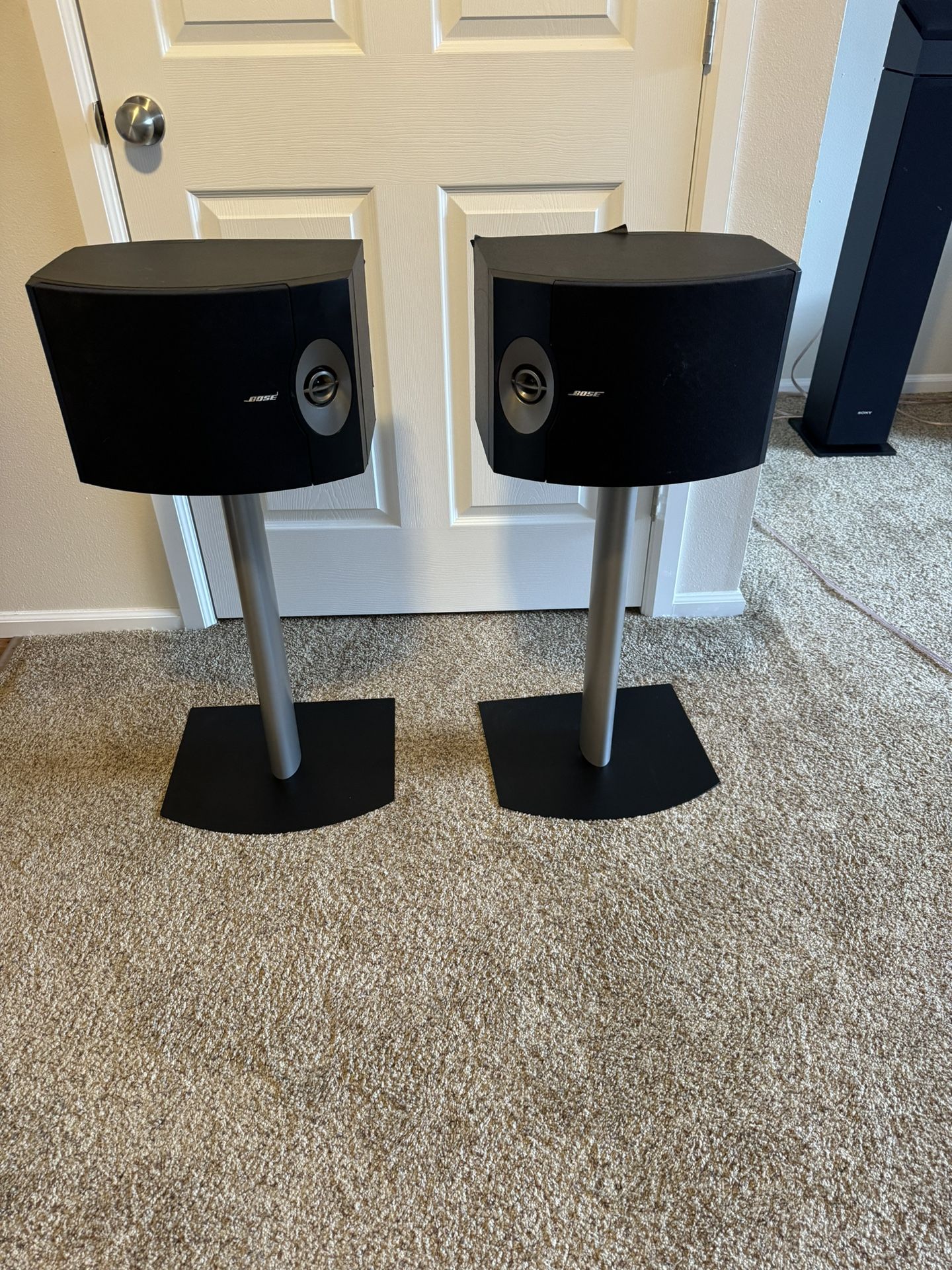 Bose 301V Speaker System