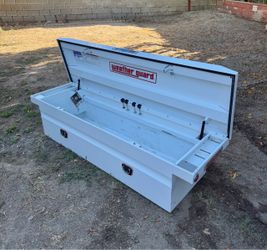 Weather Guard -  LOW PROFILE  - Steel Tool Box for FULL SIZE trucks with key 🔑