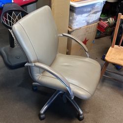Leather Rotating Chair 