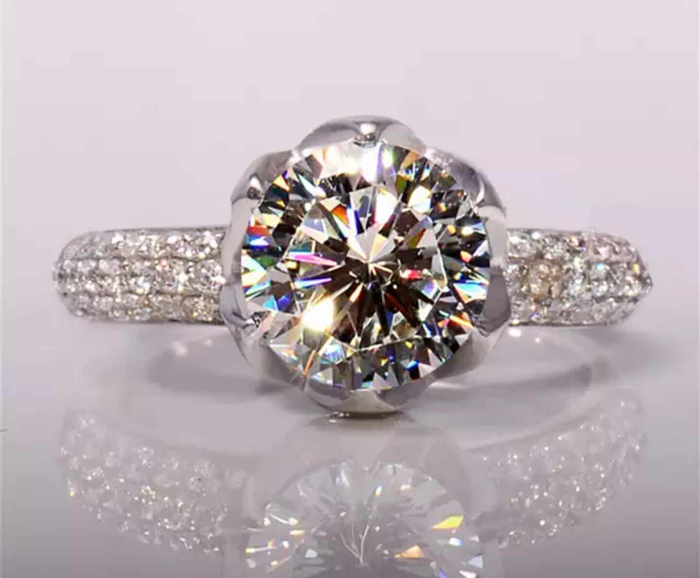 Luxury 3 Carat Petals Halo Lotus Shaped Ring