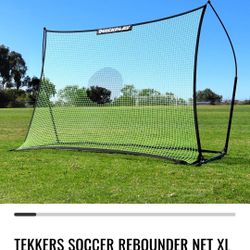 BRAND NEW (IN BOX )TEKKERS QUICK-PLAY SOCCER NET XL 8x6