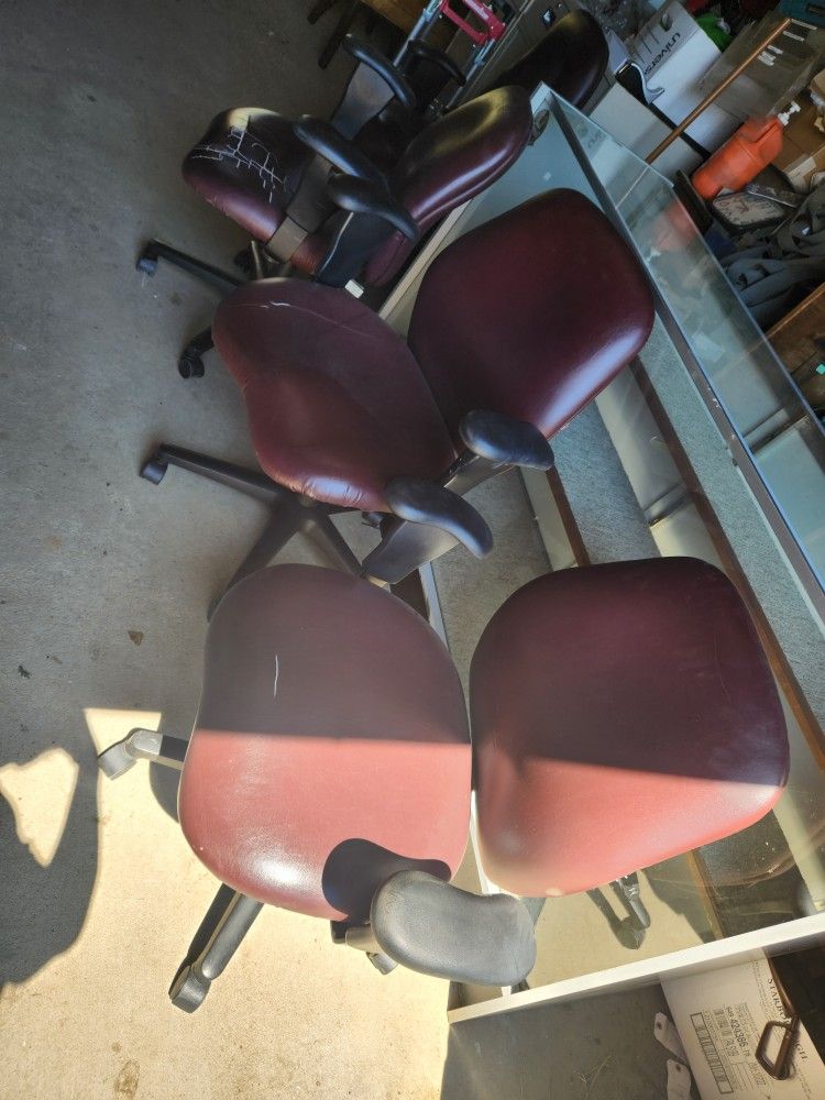 3 Computer Chairs