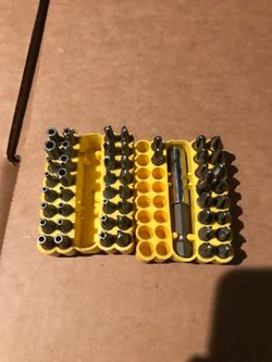 Screwdriver Bit Set with Yellow Case