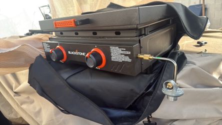 Blackstone 22” Griddle with Hard Cover and Carry Bag Bundle