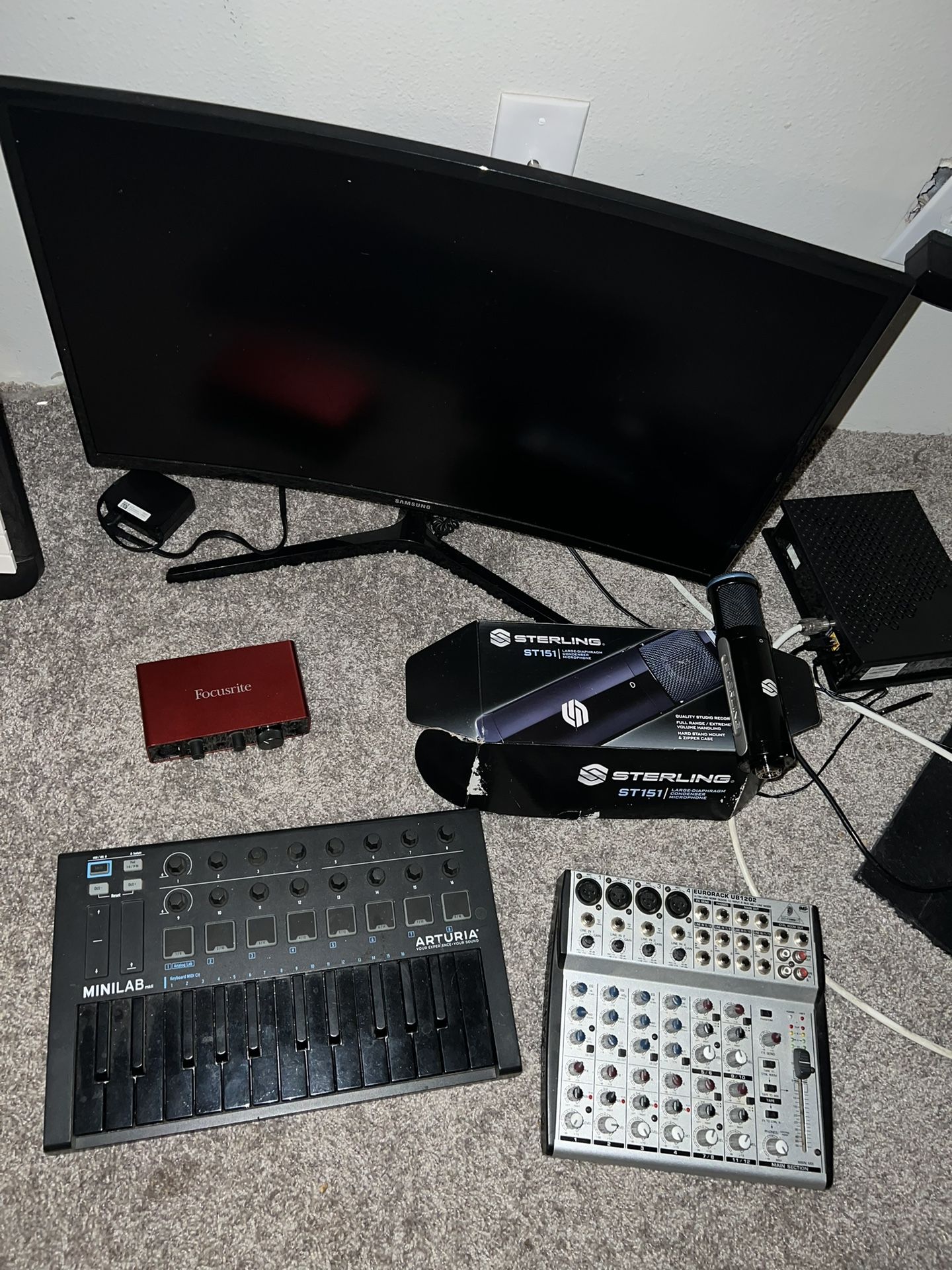 Recording Equipment And Curve Monitor