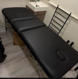Portable massage bed