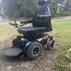 Quantum Q 1450 Power Chair